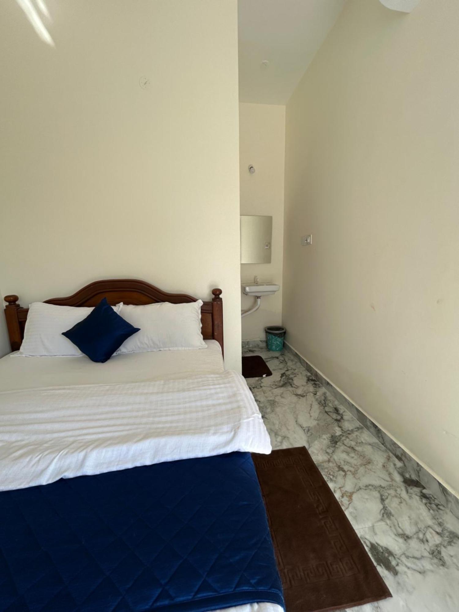 Dss Home Stay Just 500 Meter Girivalam Road Tiruvannāmalai エクステリア 写真