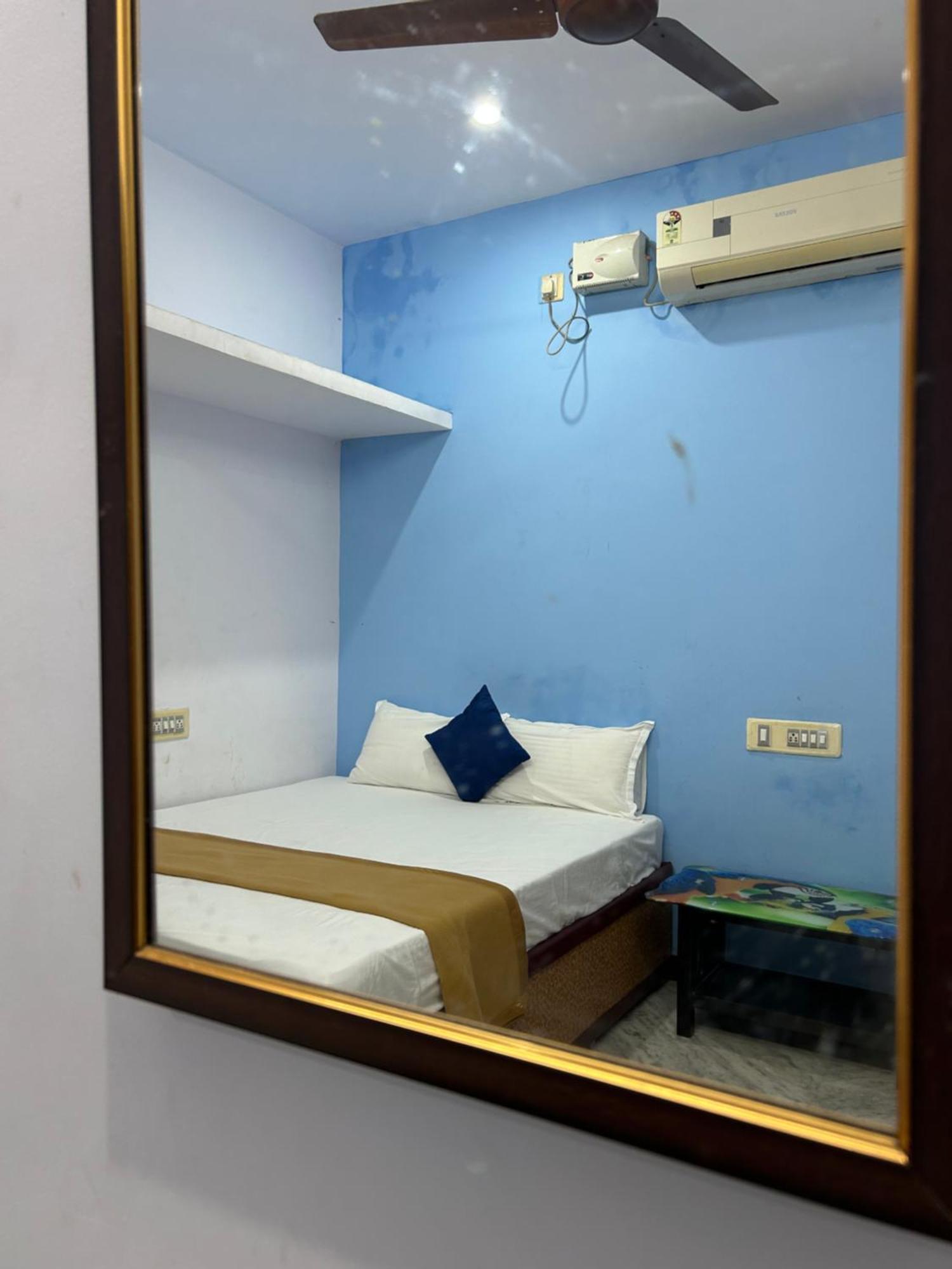 Dss Home Stay Just 500 Meter Girivalam Road Tiruvannāmalai エクステリア 写真