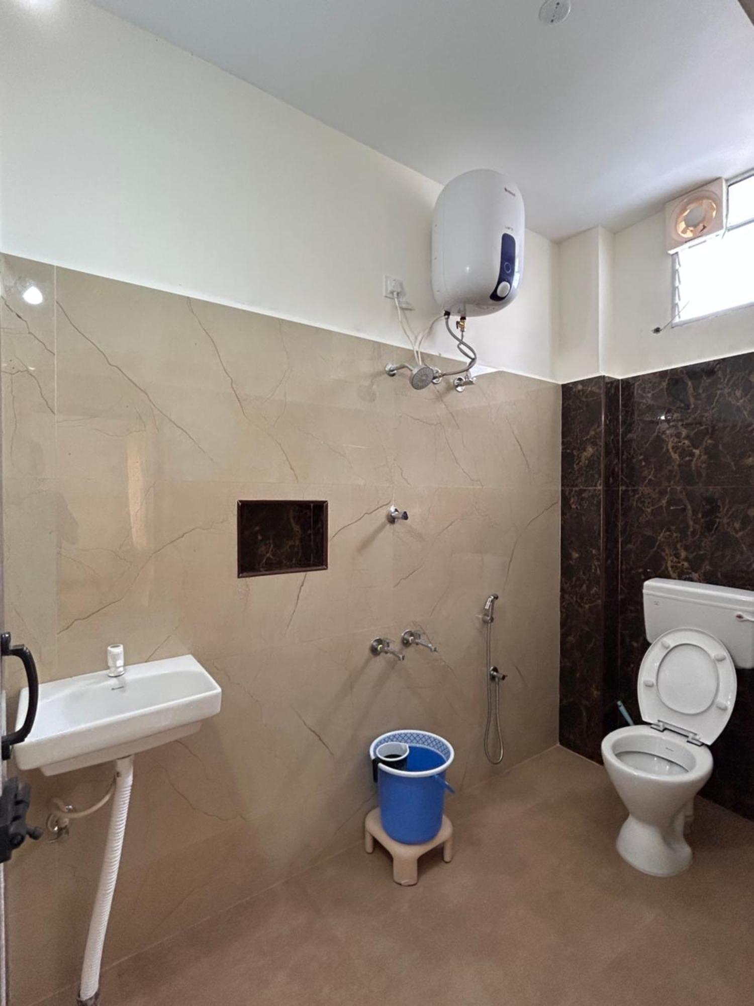 Dss Home Stay Just 500 Meter Girivalam Road Tiruvannāmalai エクステリア 写真